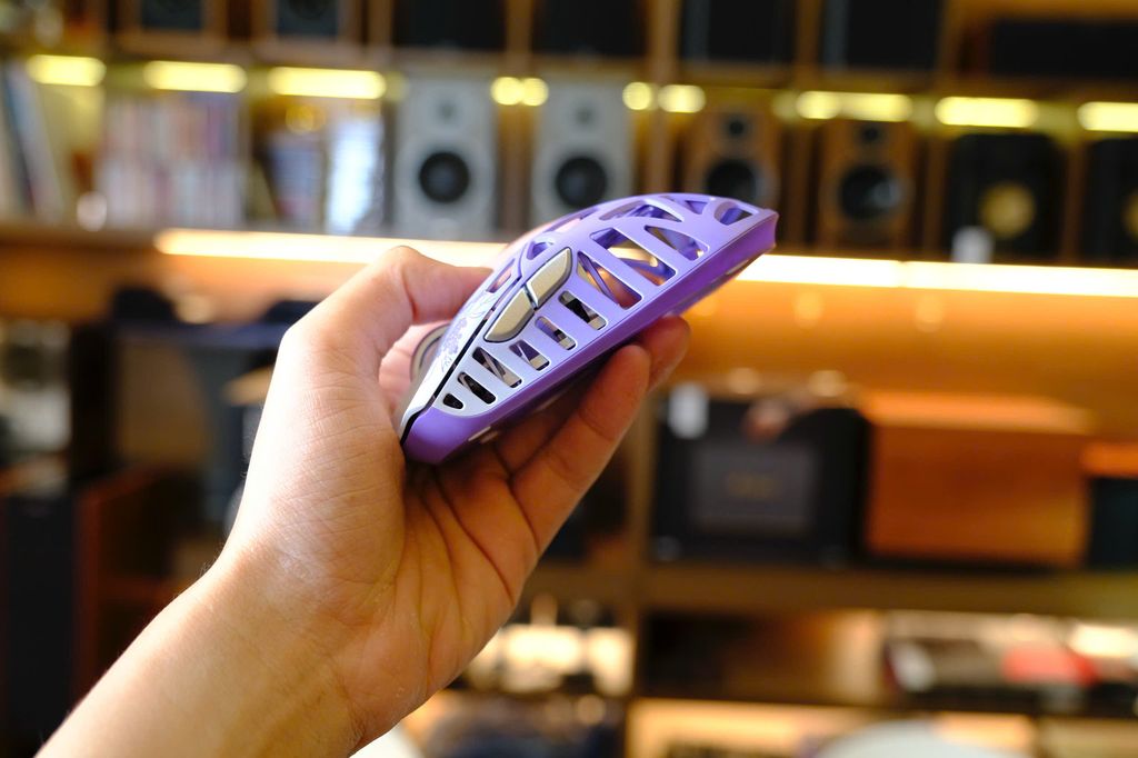 �️ GAMING MOUSE
