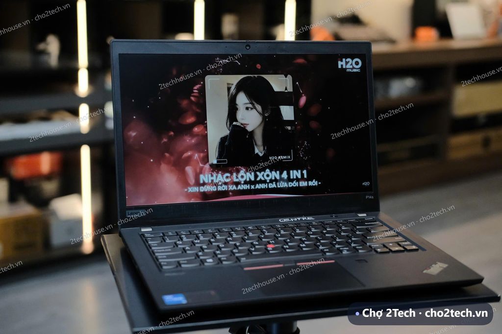 LENOVO THINKPAD P14s GEN 2
